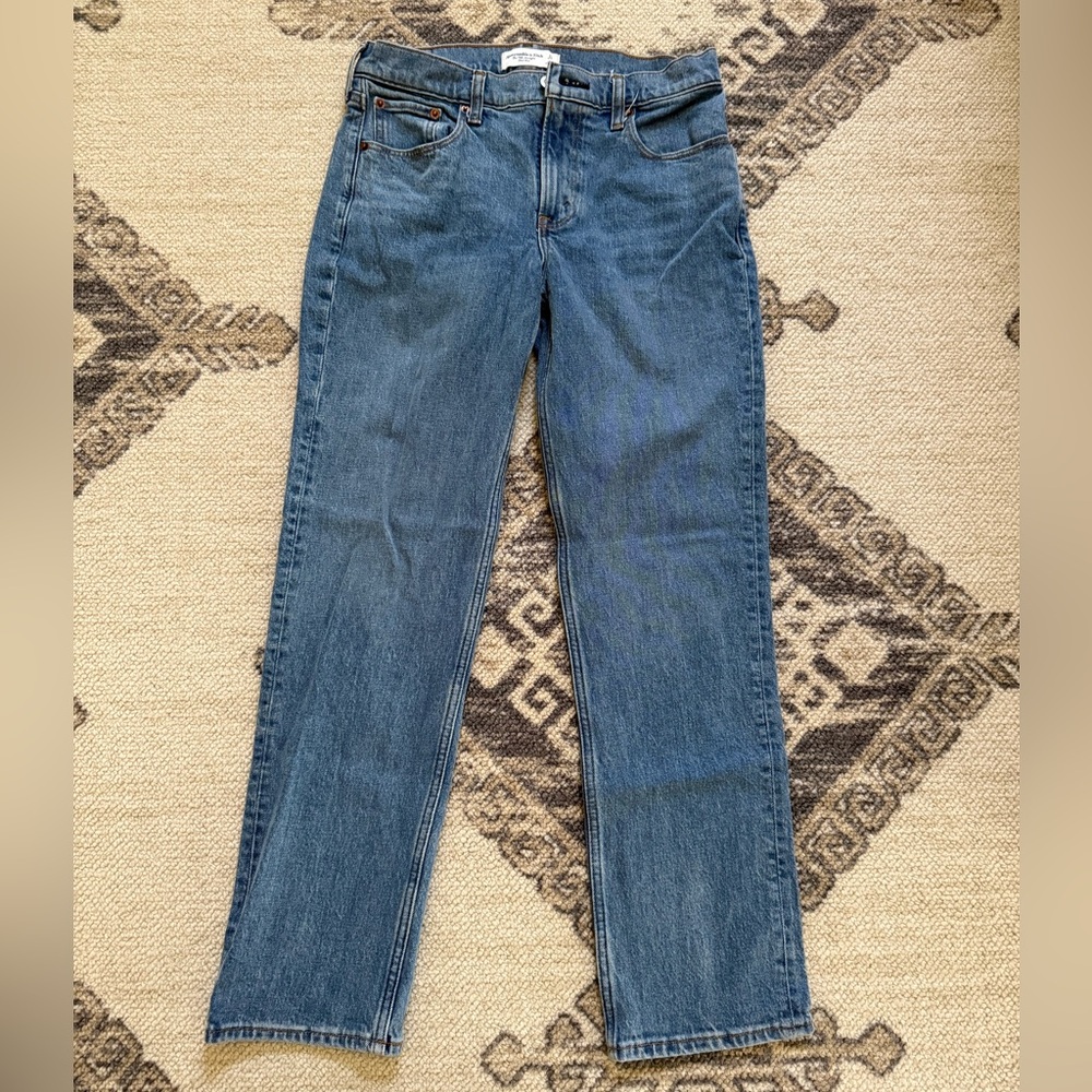 The 90s straight denim - Abercrombie & Fitch - 27short